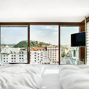 Hotel Daniel